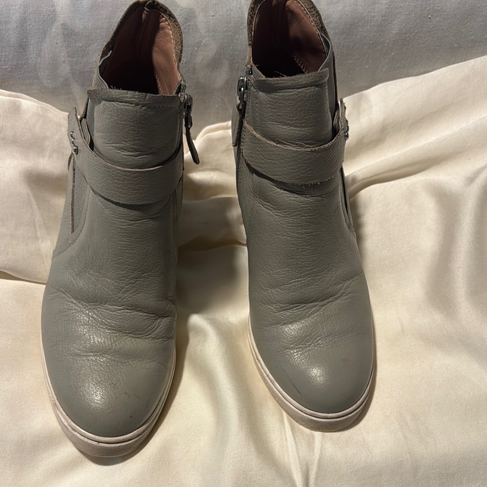 Linea Paola wedge sneaker